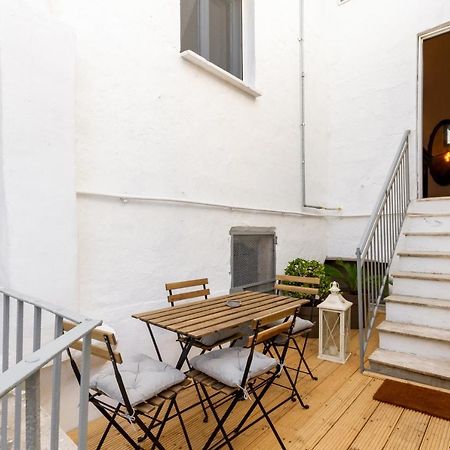 Апартаменты Lecce Center Charming Flat With Terrace Экстерьер фото