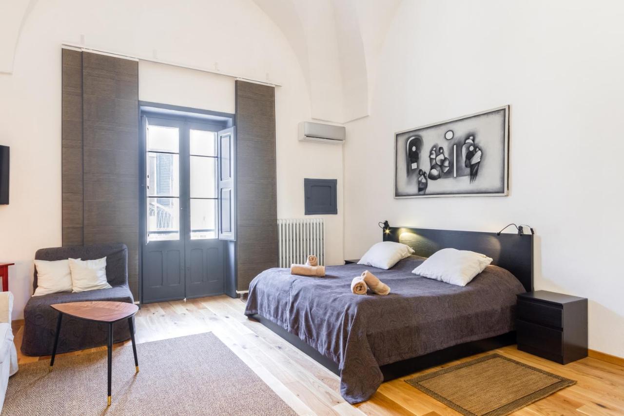Апартаменты Lecce Center Charming Flat With Terrace Экстерьер фото