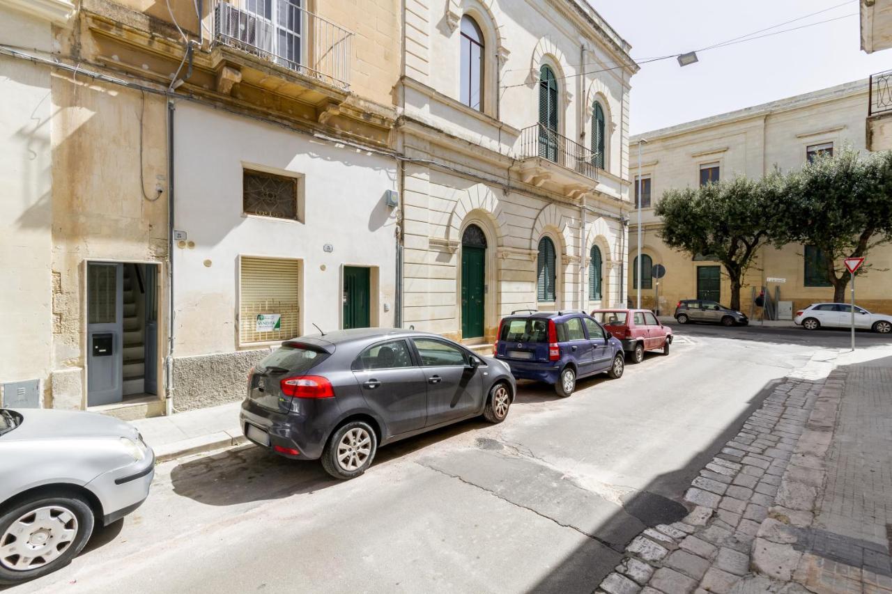 Апартаменты Lecce Center Charming Flat With Terrace Экстерьер фото